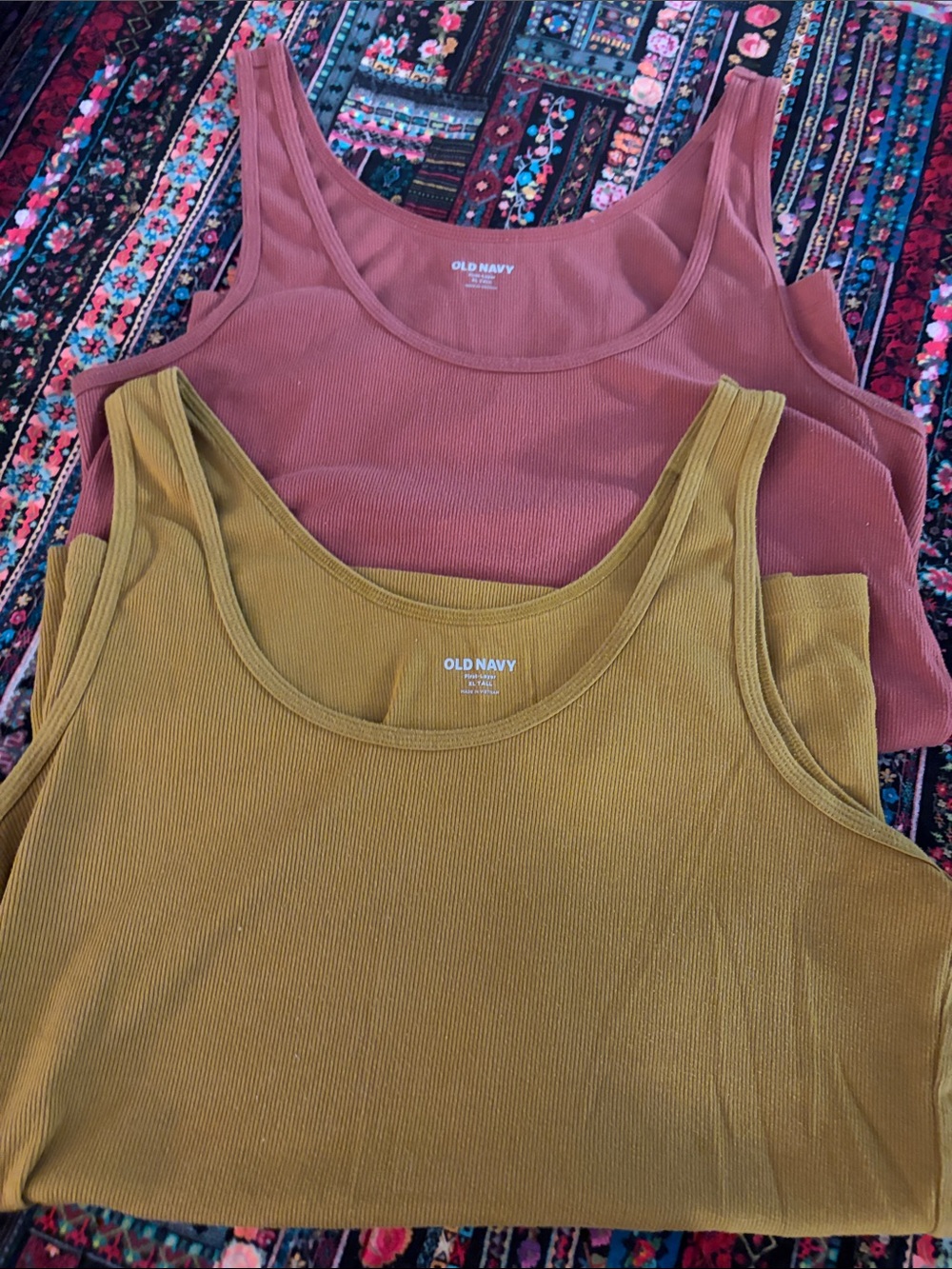 Old Navy XL Tall Ribbed Scoop Neck Tank Tops Rosewood and Mustard Gold